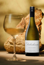 Load image into Gallery viewer, 2022 Moonambel Chardonnay